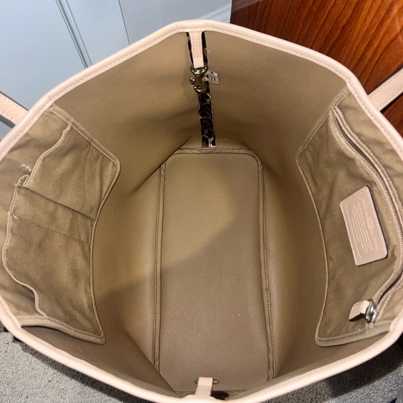 Beautiful Large Coach Brown and Black Cheetah Print Tote - Picture 8 of 13